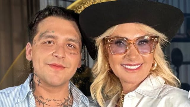 Christian Nodal en entrevista con Adela Micha en YouTube