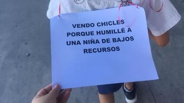 El niño tuvo que vender chicles
