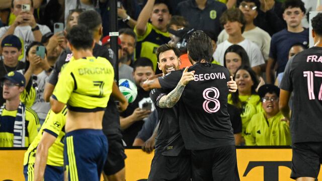 ¡Le responde a CR7! Messi se destapa con hat-trick en la última jornada de la MLS.