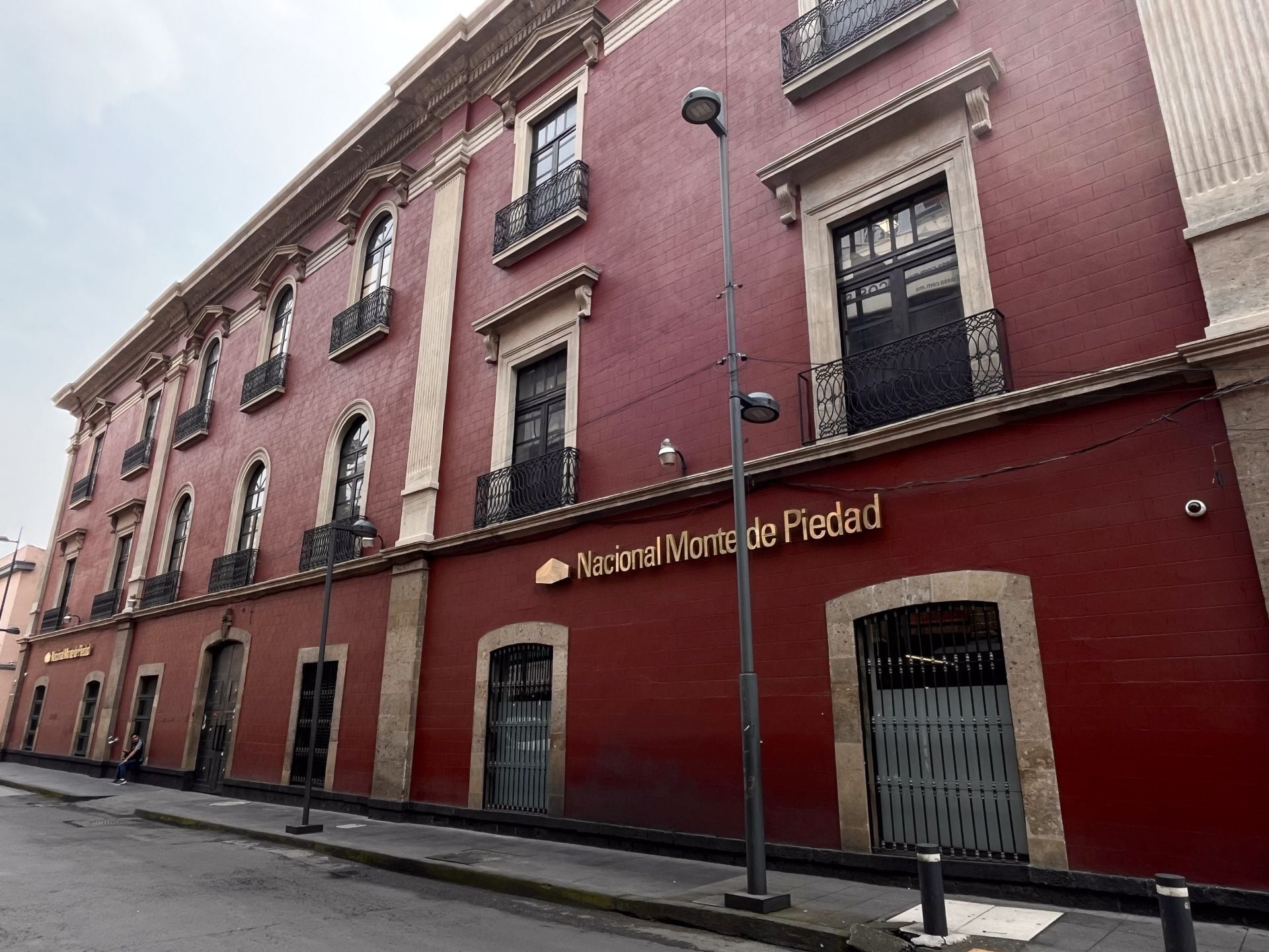 Nacional Monte de Piedad reabre sus sucursales este 7 de octubre tras un año de huelga