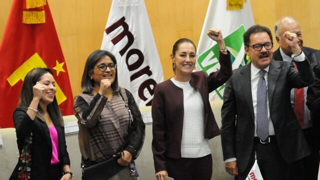 Claudia Sheinbaum y diputados en San Lázaro