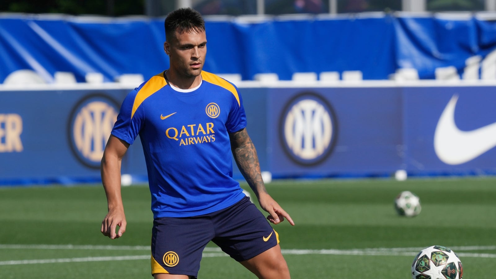 Barcelona va por Lautaro Martínez tras no concretar el fichaje de Julián Álvarez.