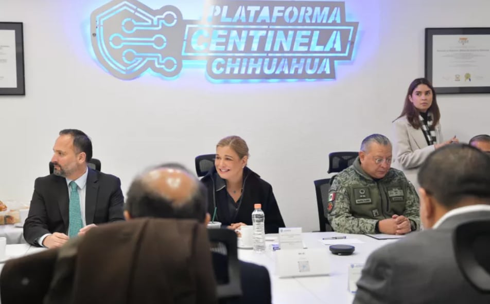 Maru Campos y Mesa de Seguridad de Chihuahua