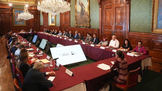 Sheinbaum revisa avances de IMSS-Bienestar con gobernadores en Palacio Nacional