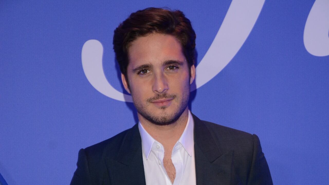 Diego Boneta reacciona tras desafinar en canciones de Luis Miguel: “No era un concierto”