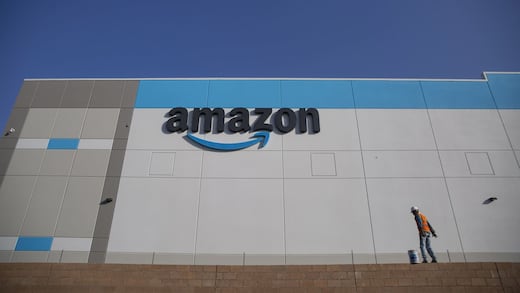 Despidos masivos en Amazon: ya suma 30 mil empleados