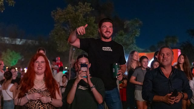 Más de 120 mil personas se dieron cita en el Parque Fundidora para disfrutar del concierto de Imagine Dragons.