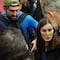 VIDEO: Reina Letizia de España se hace viral por barro en la cara y casi lágrimas en su visita a Valencia por crisis