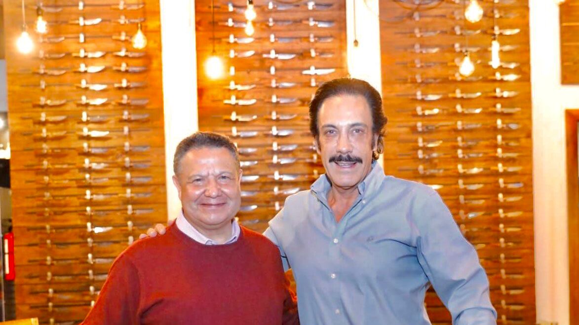 Julio Menchaca se reúne con Omar Fayad por la transición en Hidalgo