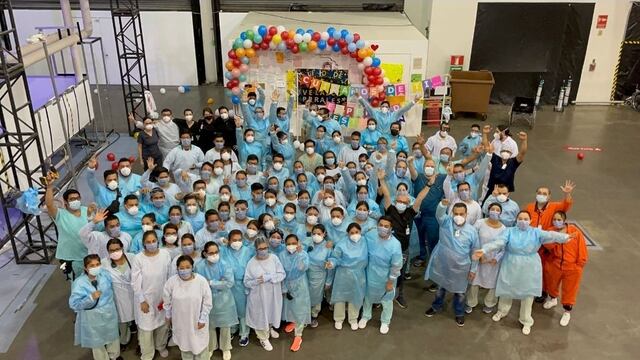 Médicos de Unidad Covid-19 en Centro Citibanamex