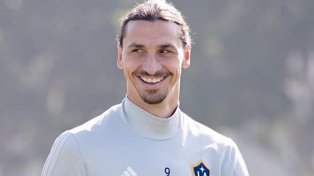 Zlatan aseguró que es por mucho un mejor jugador que Vela