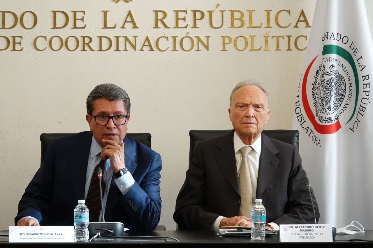Alejandro Gertz Manero, fiscal General de la República, acudió a su comparecencia ante la JUCOPO a puerta cerrada, en el Senado de la República.