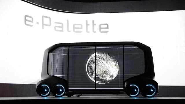El concepto del vehículo 'e-Pallet' de Toyota que se dio a conocer durante una conferencia de prensa en CES International.