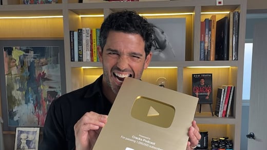 ¿Quién es Oso Trava? Fundador de Cracks Podcast