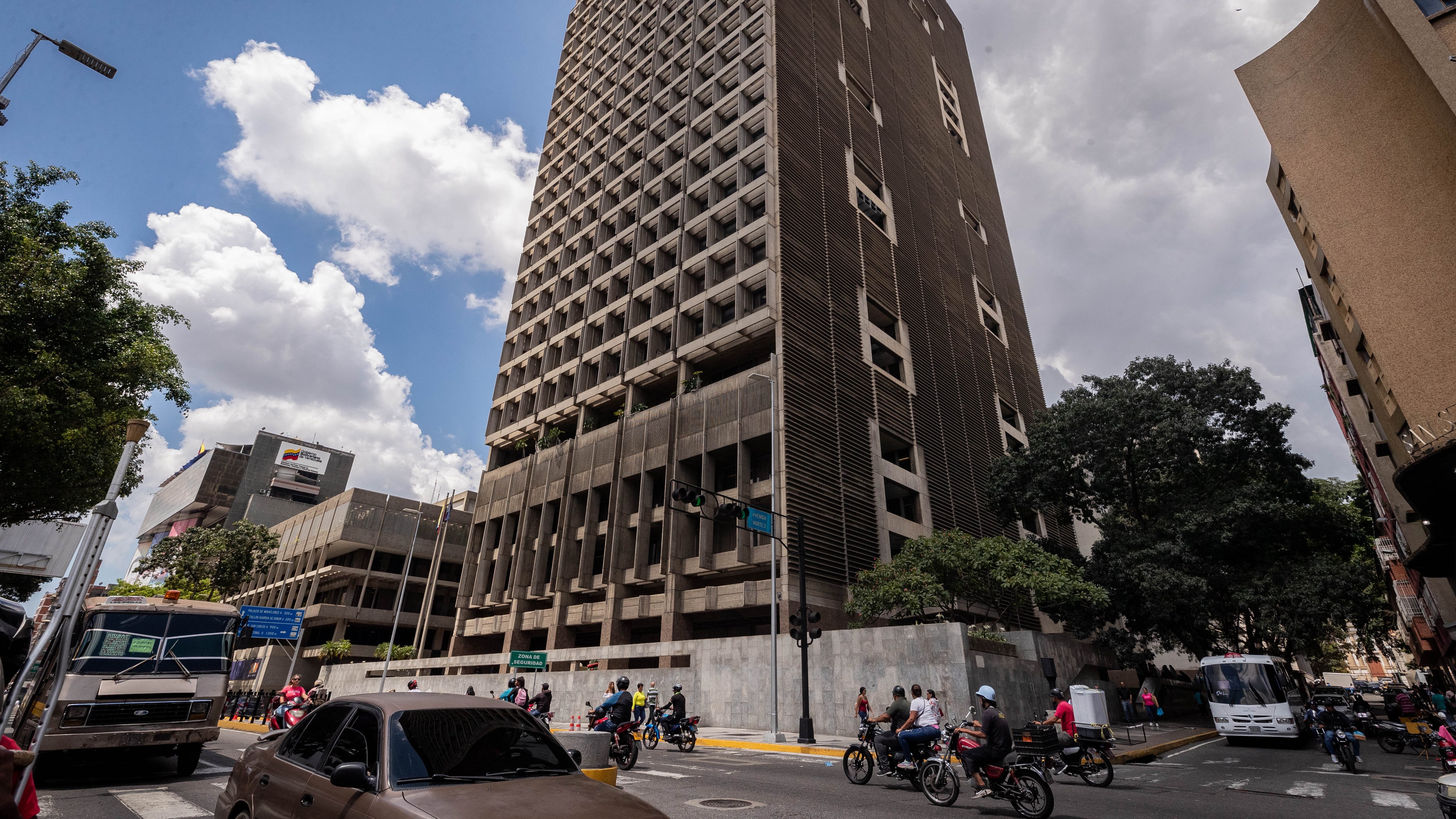 Estados Unidos levanta sanciones al Banco Central de Venezuela y reabre operaciones financieras