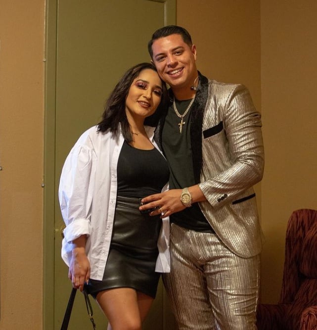 Eduin Caz y  su esposa Daisy Anahy