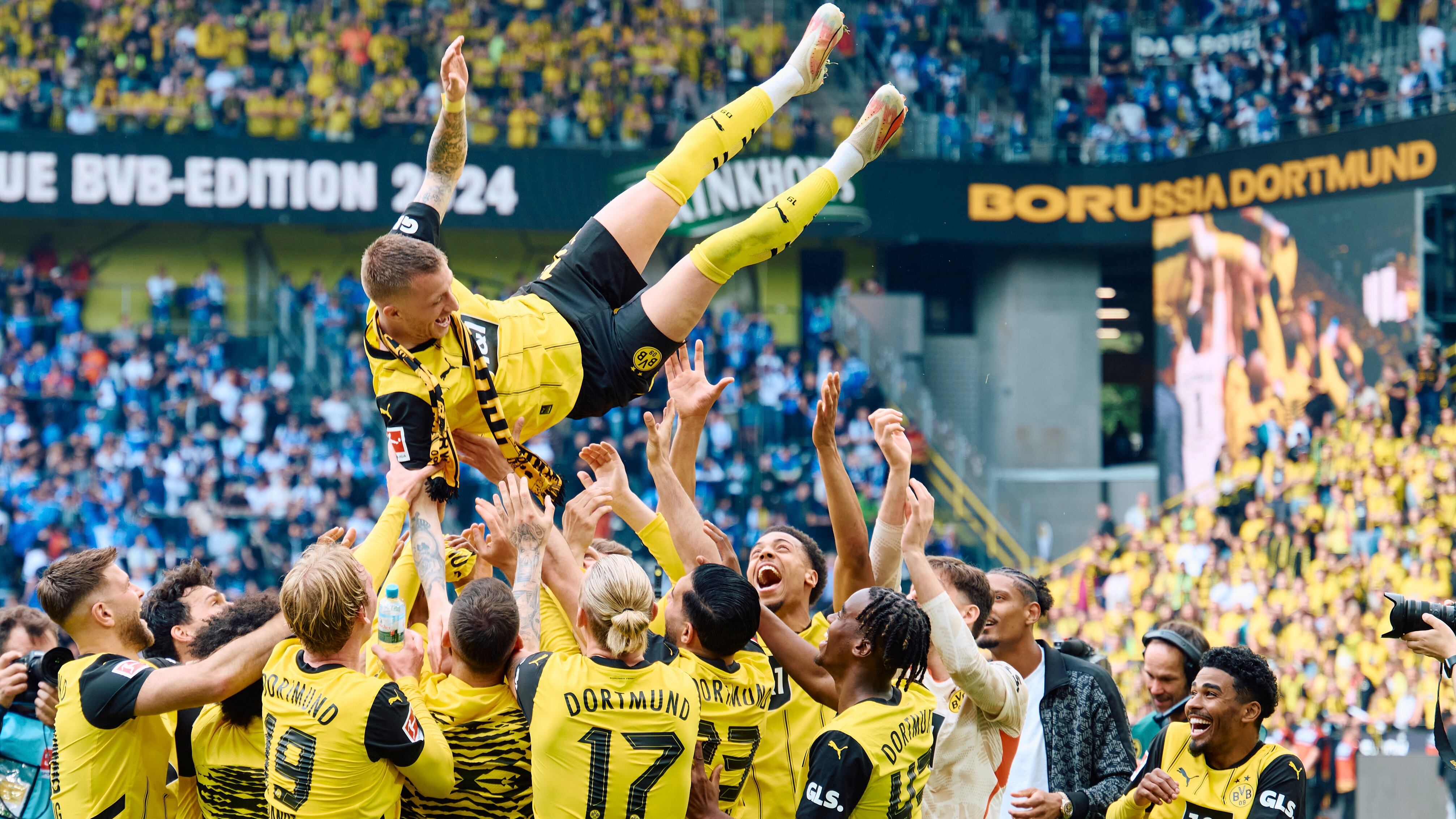 El brutal golazo con el que Marco Reus se despidió del Borussia Dortmund