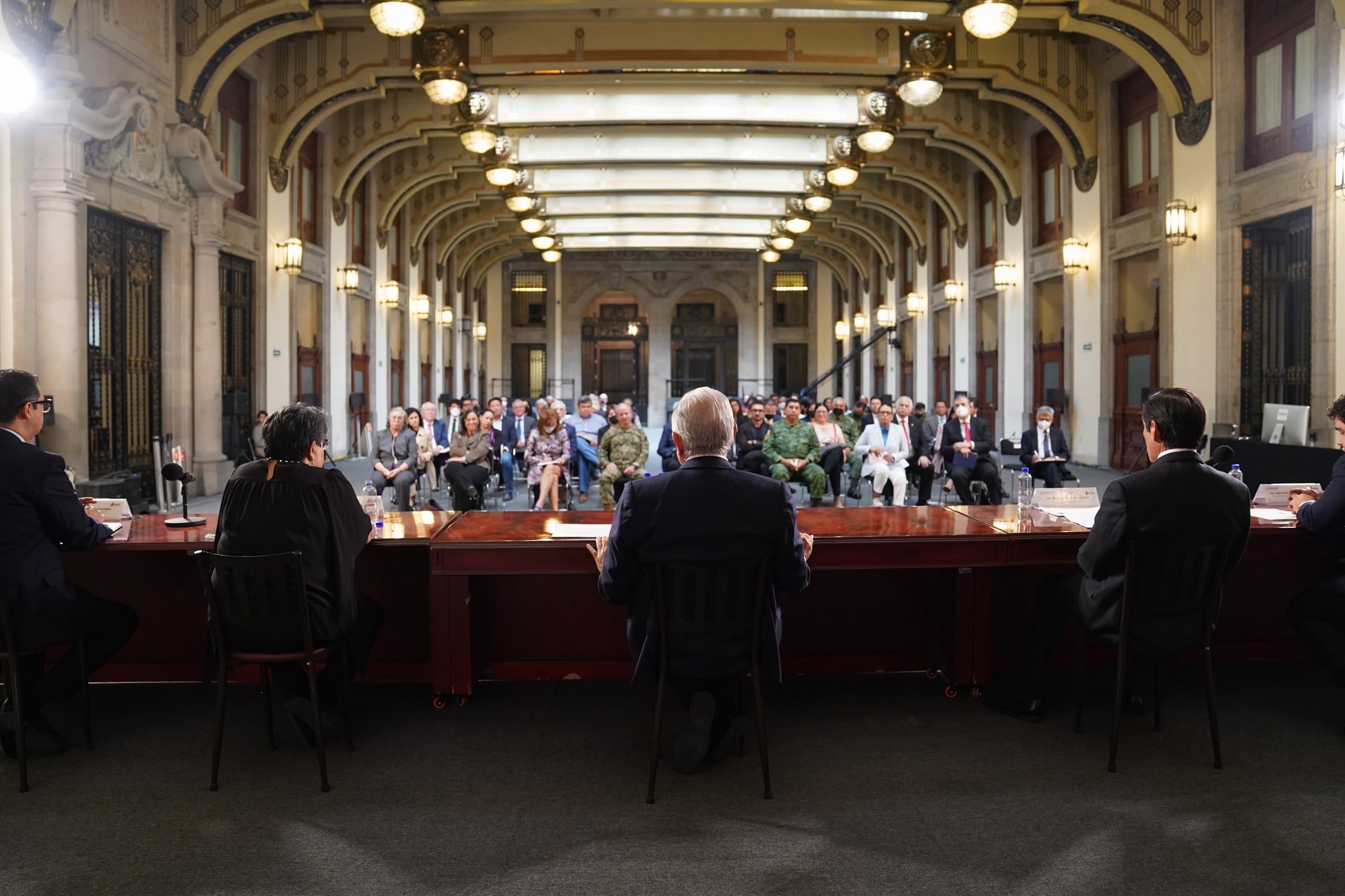 Luis Cresencio Sandoval no estaba con AMLO el 28 de julio de 2022