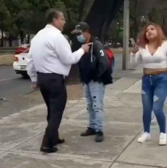 Alfredo Adame pelea en la calle con pareja