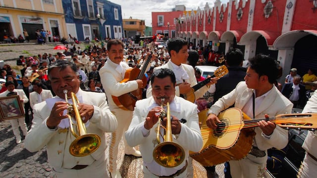 Al son del mariachi se regresará el Papa al Vaticano