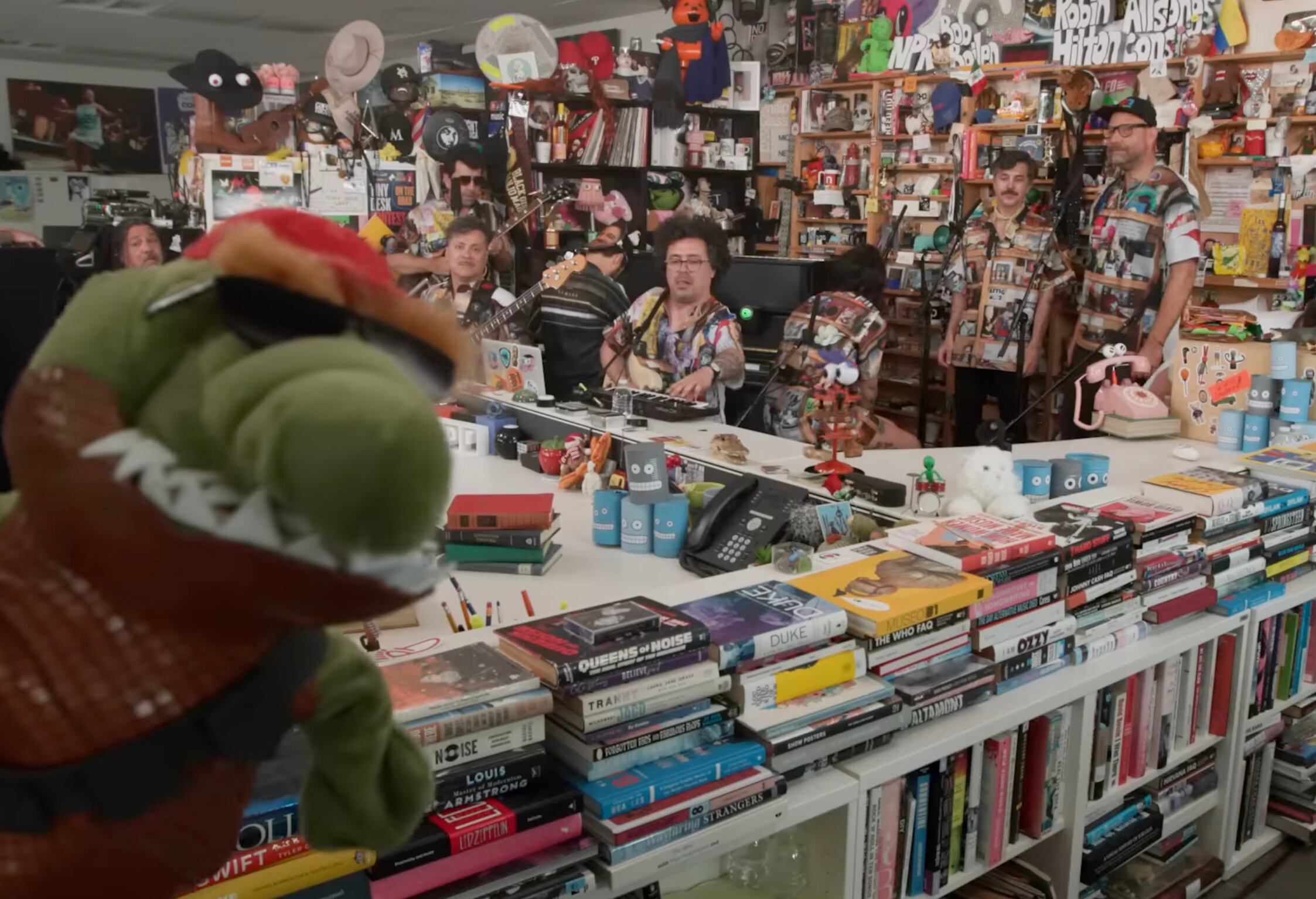 31 Minutos Usa su Tiny Desk Para Ironizar Políticas Migratorias de Estados Unidos y el ICE