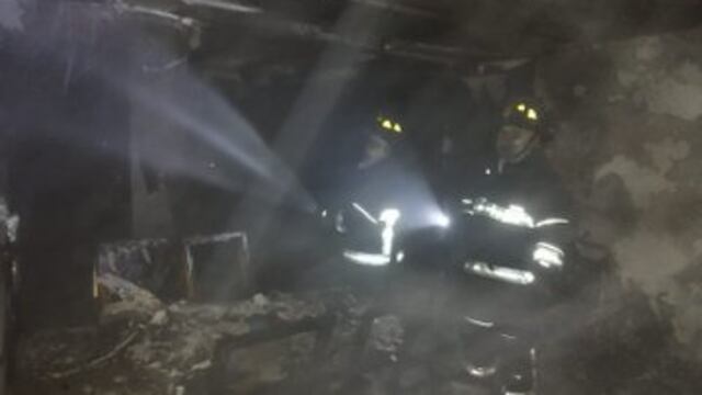 Se registró un incendio en un departamento en la calle Agricultura, colonia Escandón