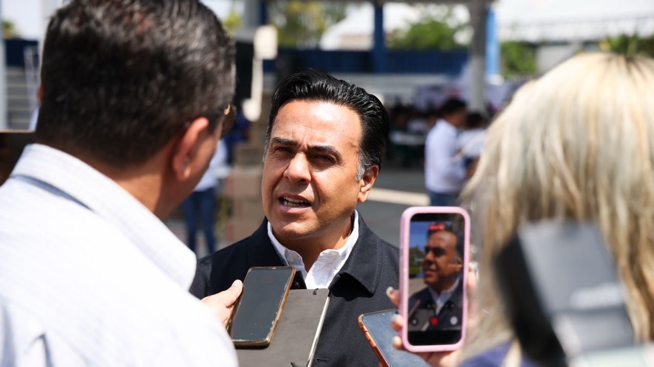 Luis Bernardo Nava renuncia a Desarrollo Social; buscará la gubernatura de Querétaro en 2027 por el PAN