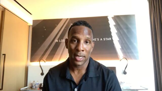 ¿Qué le pasó a Shaka Hislop? Este es el estado de salud del futbolista que se desmayó en transmisión en vivo