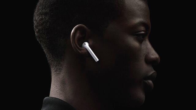AirPods de segunda generación.
