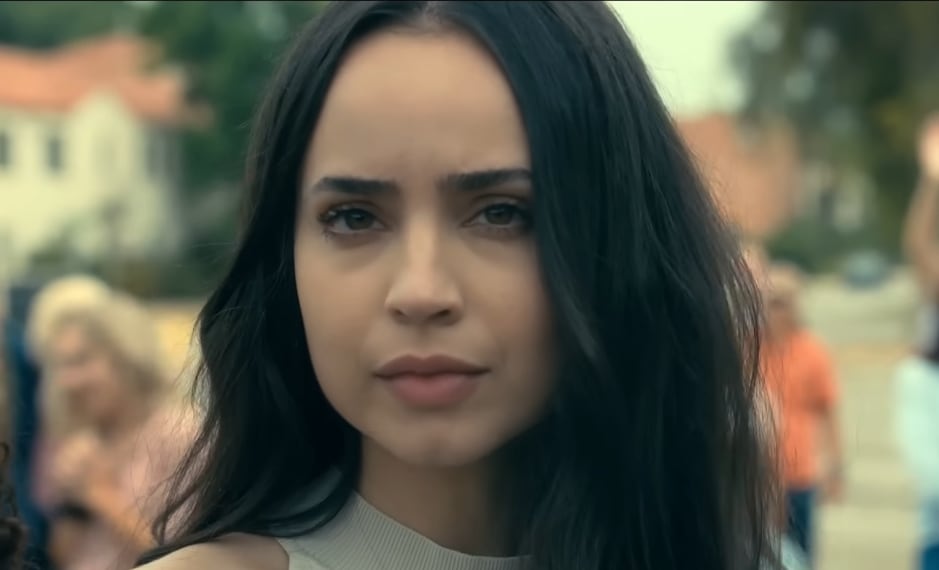 Sofia Carson en el drama 'Corazones malheridos' de Netflix