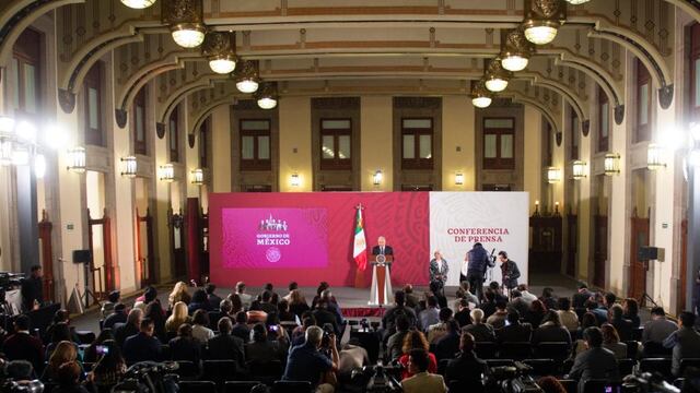 Conferencia de prensa de AMLO en Palacio Nacional