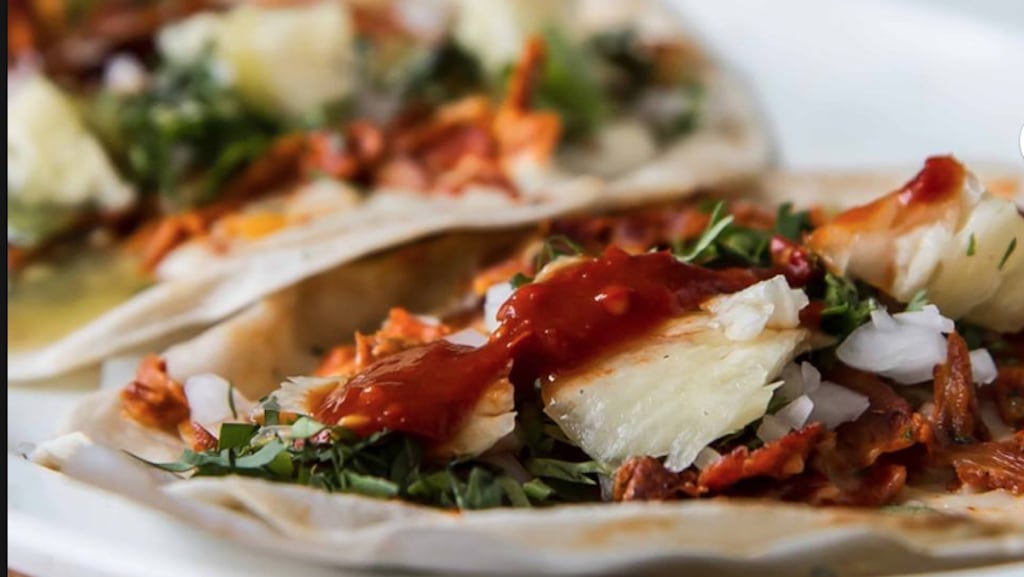 Tacos de pastor.