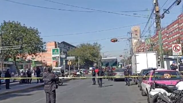 Fallece hombre mientras manejaba por Avenida Ricardo Flores Magón