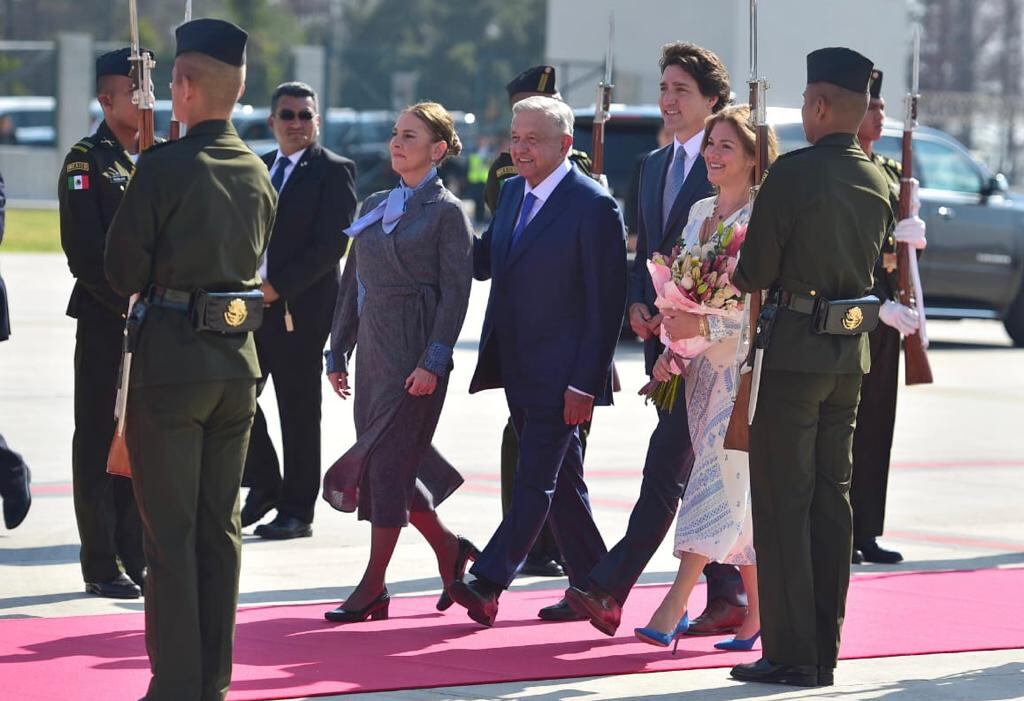 JUSTIN TRUDEAU Y SOPHIE GRÉGOIRE, PRIMER MINISTRO DE CANADÁ Y SU ESPOSA, LLEGARON A MÉXICO EL 9 DE ENERO DE 2023; FUERON RECIBIDOS POR AMLO Y BEATRIZ GUTIÉRREZ