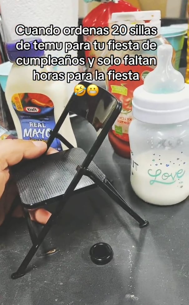 Compra 20 sillas para su cumpleaños en Temu y esto le llegó