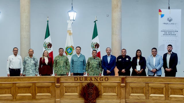 Reunión entre el gobernador Esteban Villegas Villarreal y el general Guillermo Briseño Lobera por la seguridad de Durango y Sinaloa