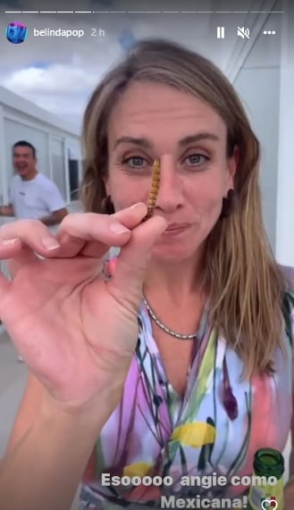 Belinda arma fiesta mexicana en España.