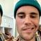 Justin Bieber sufre parálisis facial; cancela conciertos (VIDEO)
