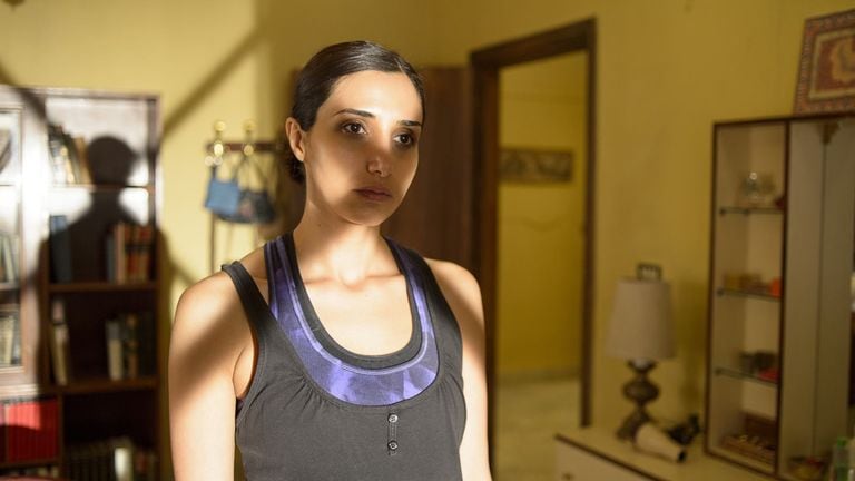 Bajo la sombra (Babak Anvari, 2016)