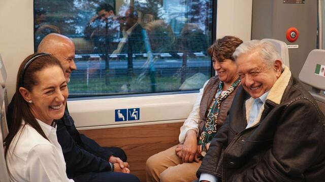 Andrés Manuel López Obrador, presidente de México, acompañado de Claudia Sheinbaum Pardo, presidenta electa de México, encabezaron la inauguración del Tren Insurgente