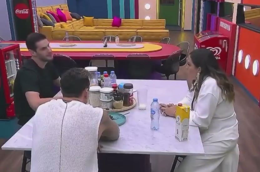 Adrián Marcelo confiesa que busca que Arath de la Torre le pegue en La Casa de los Famosos México 2024.
