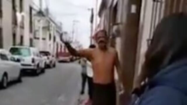Hombre agresor
