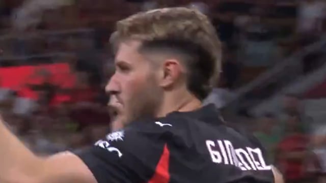 Santiago Giménez dio asistencia en partido de la Copa de Italia