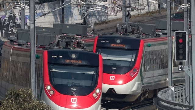 El Insurgente, Tren Interurbano.