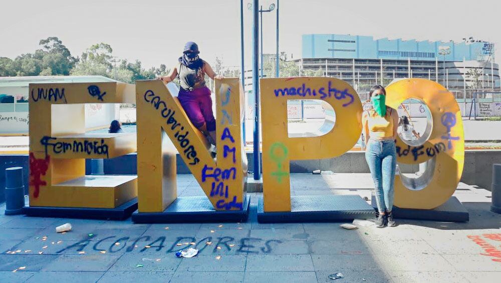 Alumnas de Prepa 9 y Voces Sororas.