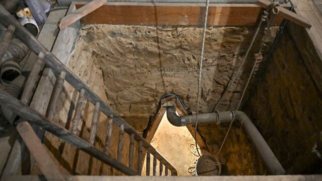 Túnel de fuga bajo el Muro de Berlín