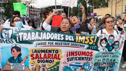 Los héroes también tienen derecho a protestar