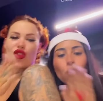 Elena Larrea y Azul Oliva