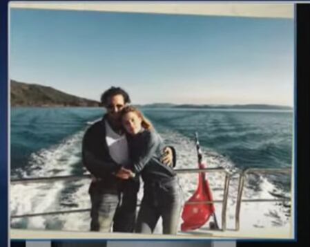 Johnny Depp y Amber Heard días después del incidente donde él perdió parte del dedo