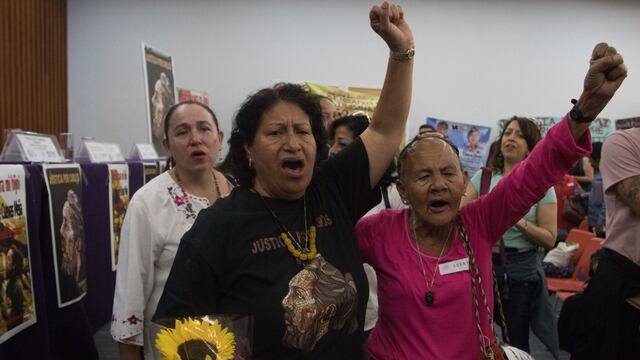 Madre de Carlos Sinuhé.